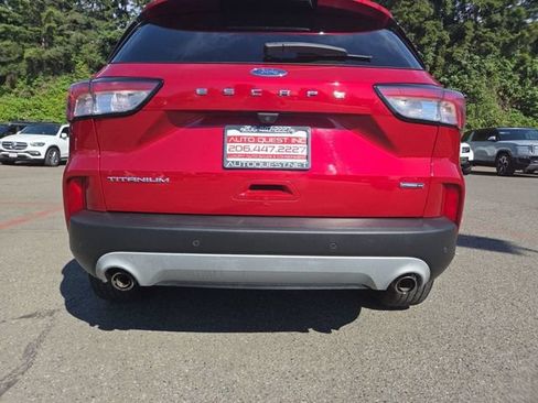 Used 2022 Ford Escape Titanium AWD/4WD image 24