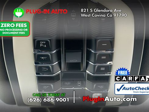 Used 2023 Porsche Macan AWD/4WD image 21