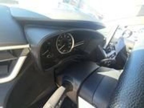 Used 2021 Toyota Corolla LE image 12