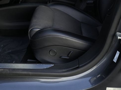 Used 2017 Tesla Model S 75D image 23