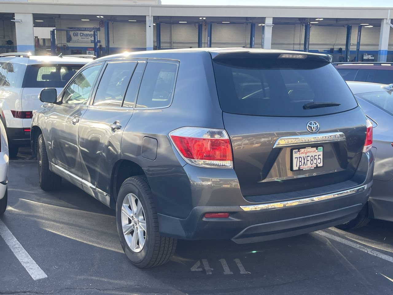 Used 2013 Toyota Highlander FWD image 3