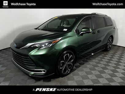 Used 2025 Toyota Sienna Platinum