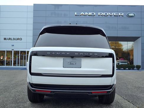 New 2025 Land Rover Range Rover SE image 7