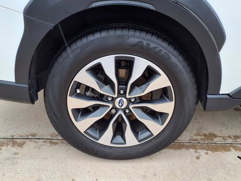 Certified 2023 Subaru Outback Limited AWD/4WD image 27
