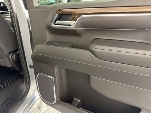 Used 2025 GMC Sierra 1500 Elevation image 25