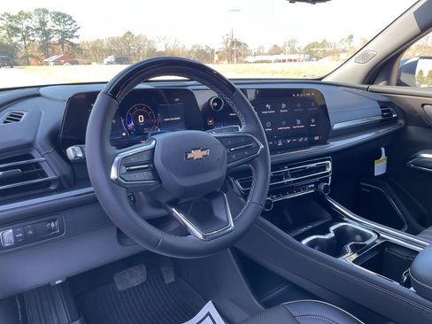 New 2026 Chevrolet Traverse High Country w/ LPO, Floor Liner Package FWD image 22
