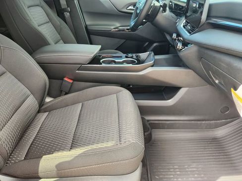 New 2026 Chevrolet Equinox LT w/ Safety and Technology Package FWD image 12