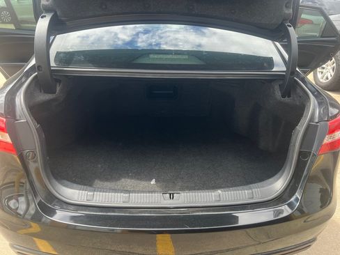 Used 2015 Toyota Avalon XLE FWD image 11