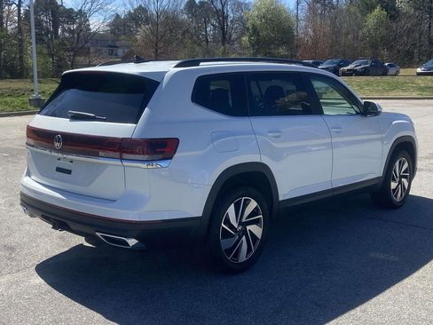 New 2026 Volkswagen Atlas SE FWD image 3