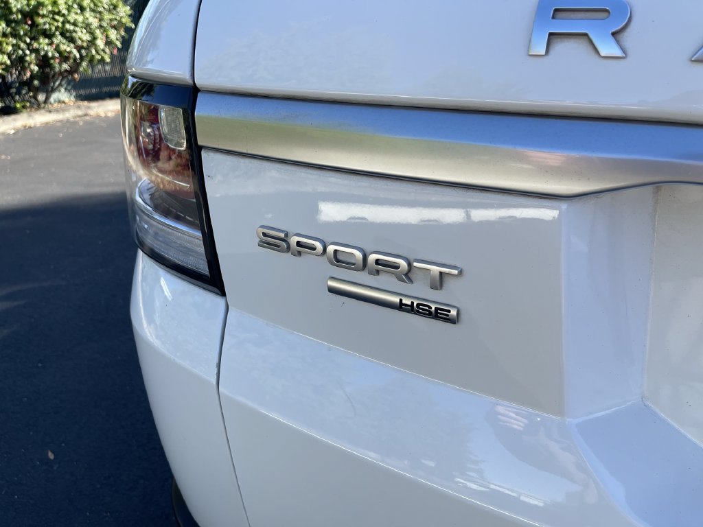 Used 2016 Land Rover Range Rover Sport HSE AWD/4WD image 33