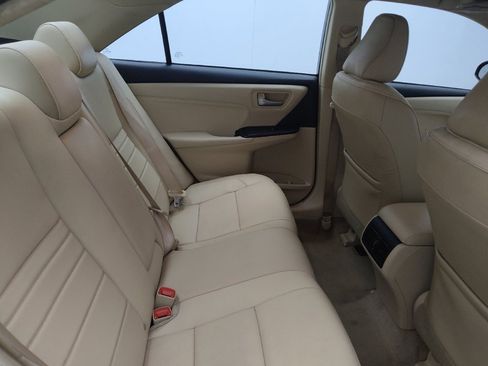 Used 2017 Toyota Camry XLE image 19