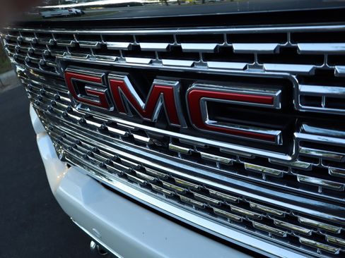 Used 2022 GMC Sierra 3500 Denali AWD/4WD image 65