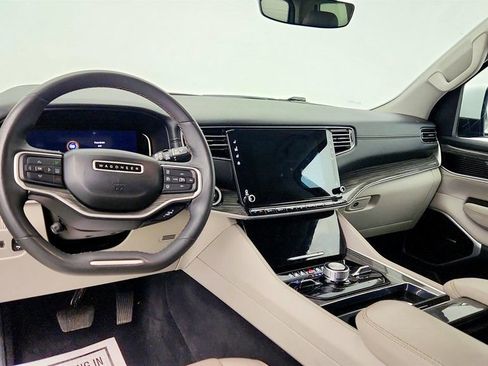 Used 2022 Jeep Wagoneer Series II w/ Convenience Group I image 11