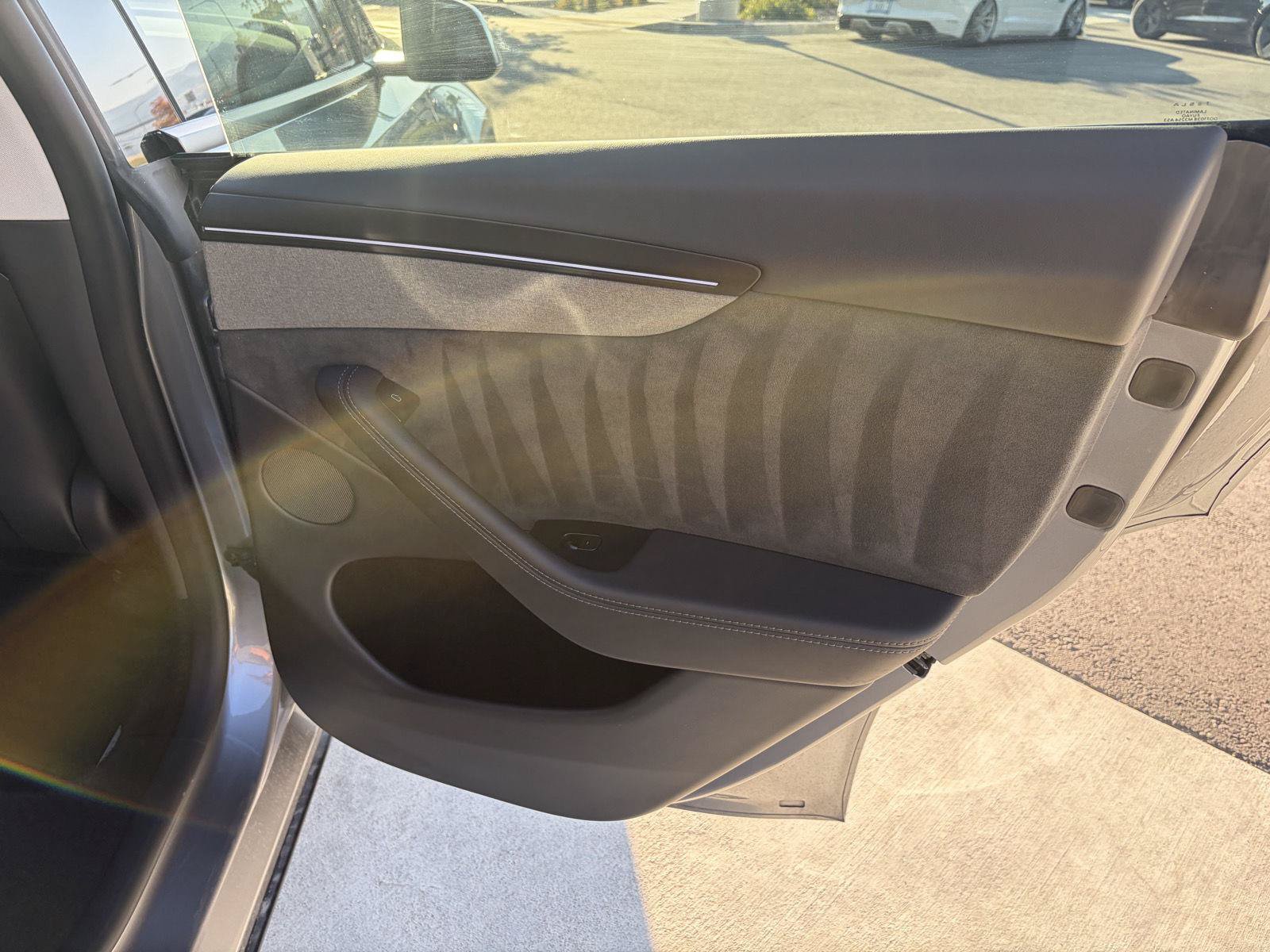 Used 2026 Tesla Model Y AWD image 18