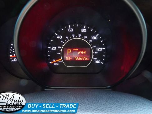 Used 2014 Kia Soul + image 9