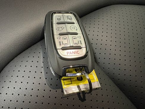 New 2026 Chrysler Voyager LX FWD image 15
