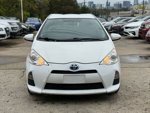 Used 2013 Toyota Prius C Three image 5