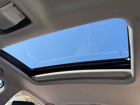 Used 2019 Honda Accord EX image 18