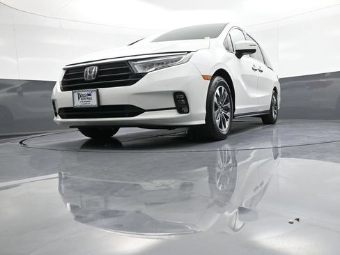 Certified 2024 Honda Odyssey EX-L image 29