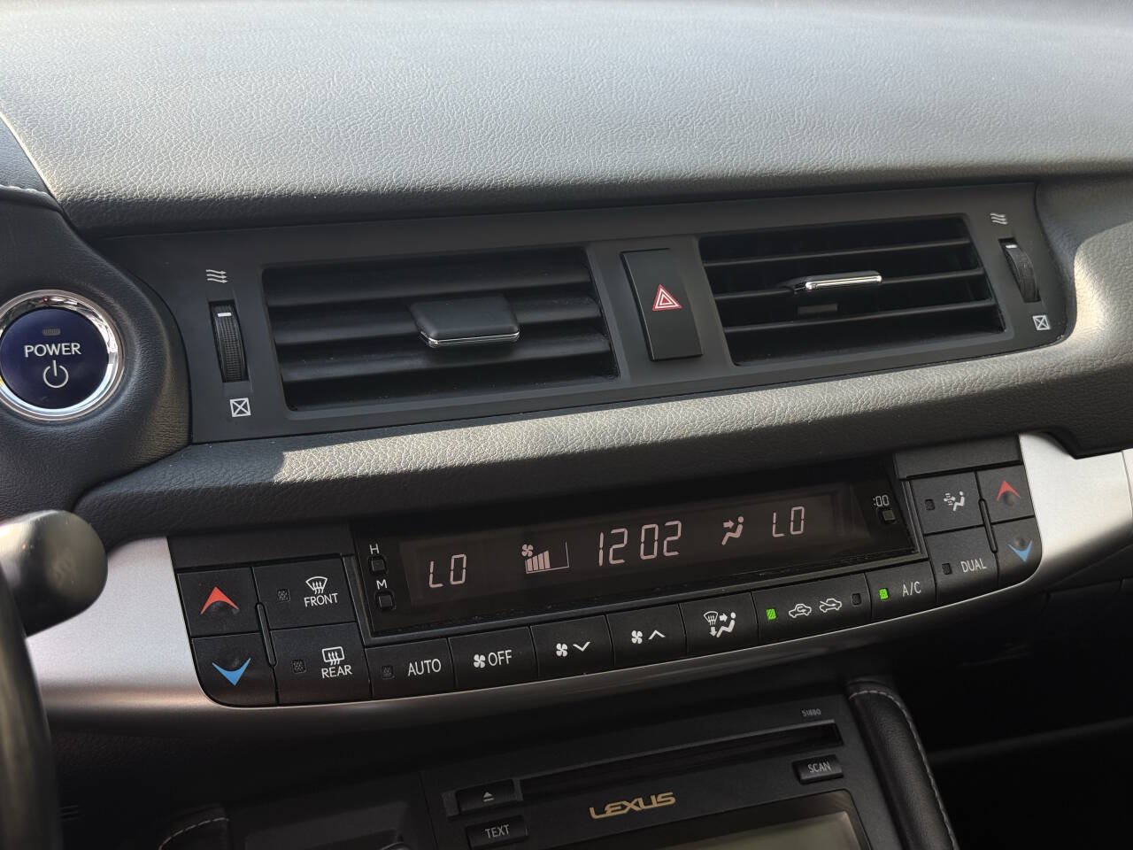 Used 2013 Lexus CT 200h FWD image 23