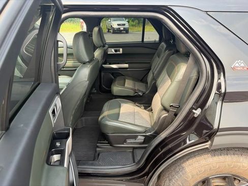 Used 2023 Ford Explorer Timberline w/ Timberline Technology Package AWD/4WD image 21