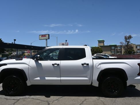 Used 2026 Toyota Tundra TRD Pro w/ Tow Tech Package AWD/4WD image 8