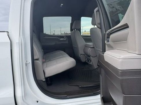 Used 2025 Chevrolet Silverado 1500 LT image 16