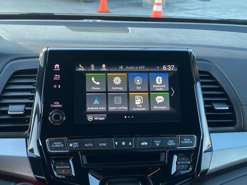 Certified 2024 Honda Odyssey Sport image 18