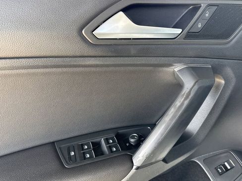 Used 2019 Volkswagen Tiguan SEL R-Line image 10