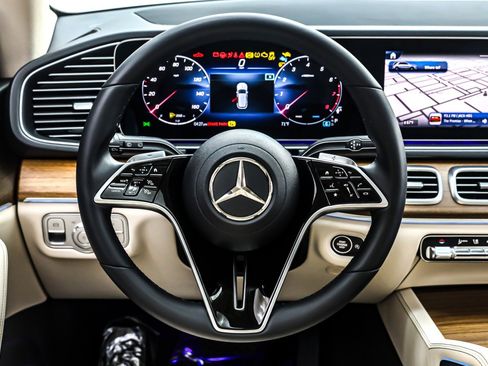 Certified 2025 Mercedes-Benz GLE 350 4MATIC image 20