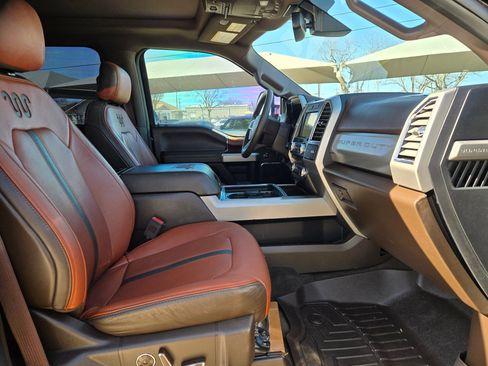 Used 2018 Ford F250 King Ranch w/ King Ranch Ultimate Package image 28