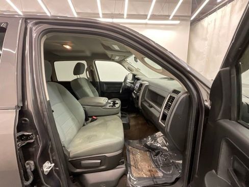 Used 2015 RAM 1500 Express AWD/4WD image 22