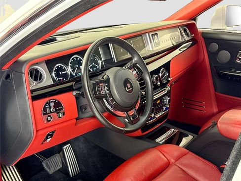 Used 2018 Rolls-Royce Phantom Sedan image 15