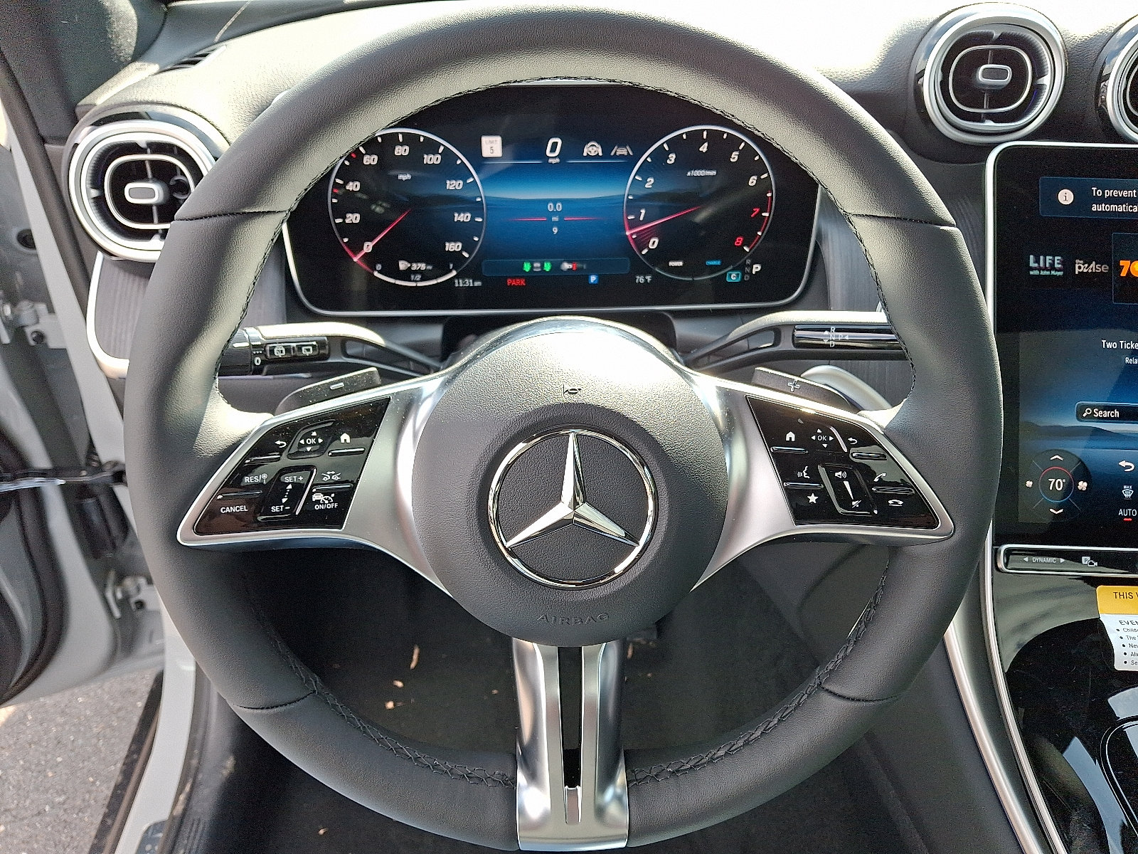 New 2026 Mercedes-Benz GLC 300 4MATIC image 17