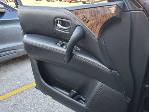 Used 2020 Nissan Armada SL w/ Premium Package RWD image 19
