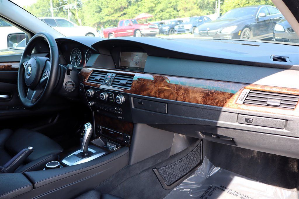 Used 2008 BMW 535xi Wagon AWD/4WD image 19