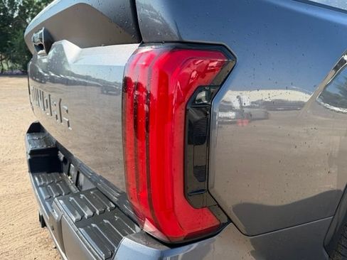 Used 2024 Toyota Tundra SR5 w/ SR5 Convenience Package AWD/4WD image 15
