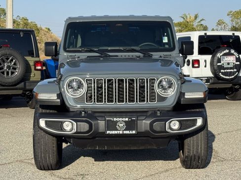 Certified 2025 Jeep Wrangler Unlimited Sahara w/ Safety Group AWD/4WD image 2