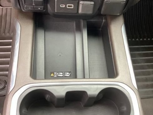 Used 2020 Chevrolet Silverado 1500 LTZ w/ LTZ Convenience Package AWD/4WD image 30