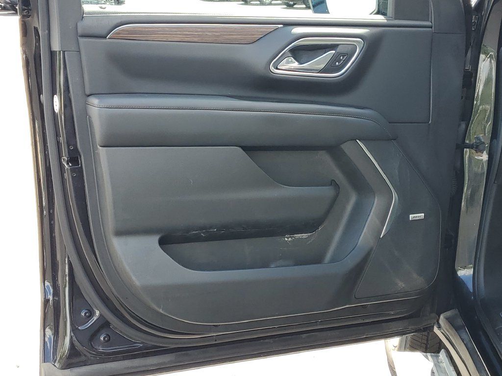 Certified 2023 Chevrolet Tahoe High Country w/ Advanced Technology Package AWD/4WD image 20