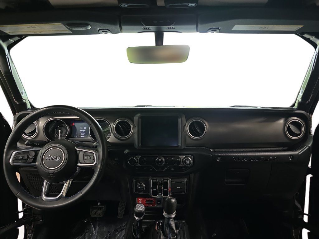 Used 2023 Jeep Wrangler Unlimited Rubicon 4xe AWD/4WD image 9