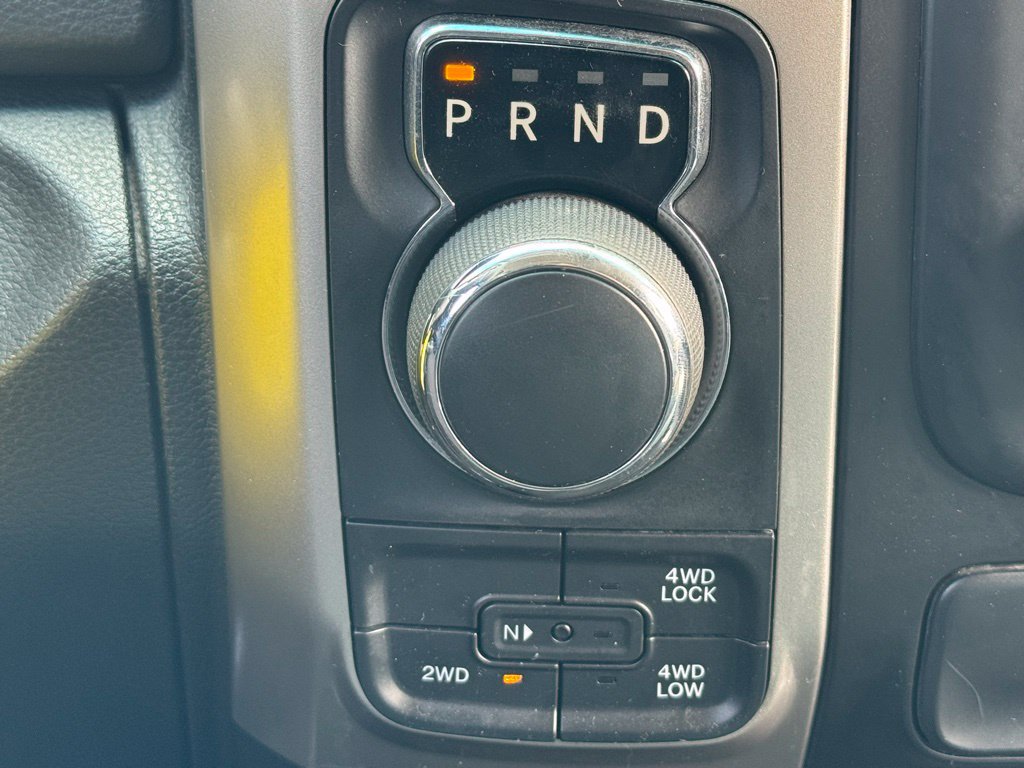 Used 2017 RAM 1500 Classic SLT AWD/4WD image 11
