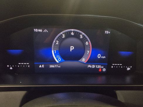Used 2025 Volkswagen Jetta SE FWD image 23