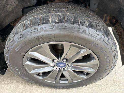 Used 2018 Ford F150 XLT w/ Equipment Group 302A Luxury image 19