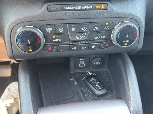 Used 2023 Ford Bronco Sport Outer Banks w/ Tech Package AWD/4WD image 19