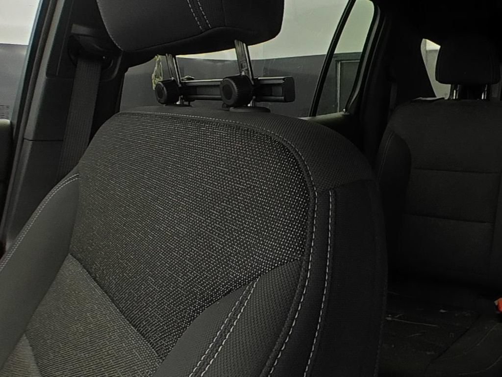 Used 2024 Chevrolet Traverse LT w/ Midnight/Sport Edition FWD image 9