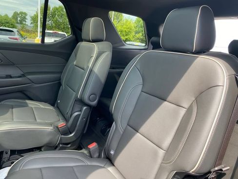 Used 2023 Chevrolet Traverse Premier w/ Redline Edition AWD/4WD image 21