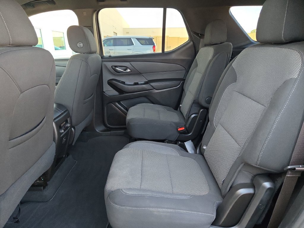Used 2023 Chevrolet Traverse LT AWD/4WD image 14