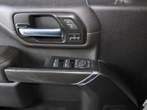 Used 2022 GMC Sierra 2500 AT4 w/ AT4 Premium Plus Package AWD/4WD image 13