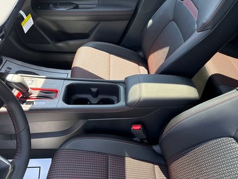 Used 2026 Nissan Kicks SR w/ SR Premium Package FWD image 26